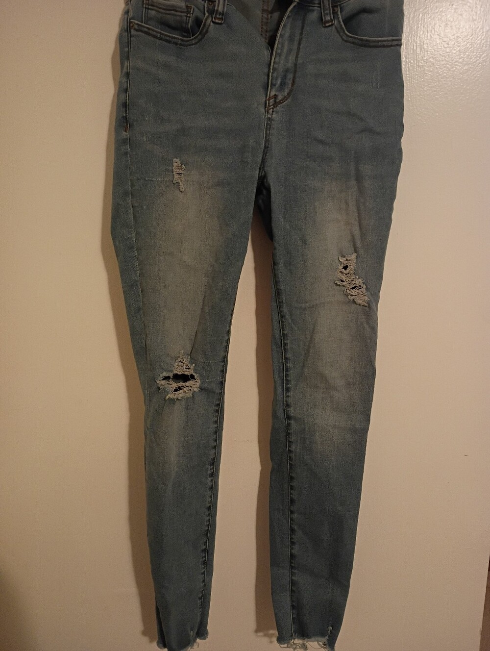 Women’s Distressed Mid Wash Skinny Jeans - Blue